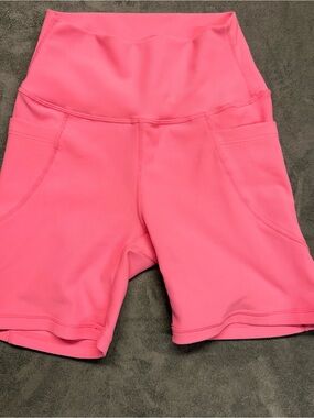 WILO High-Waist Bike Shorts in Bright Pink with Pockets